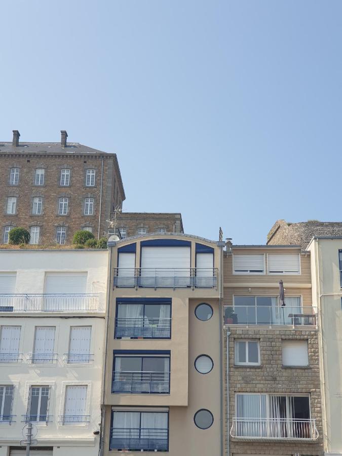 Le Guepratte Apartment Granville Luaran gambar